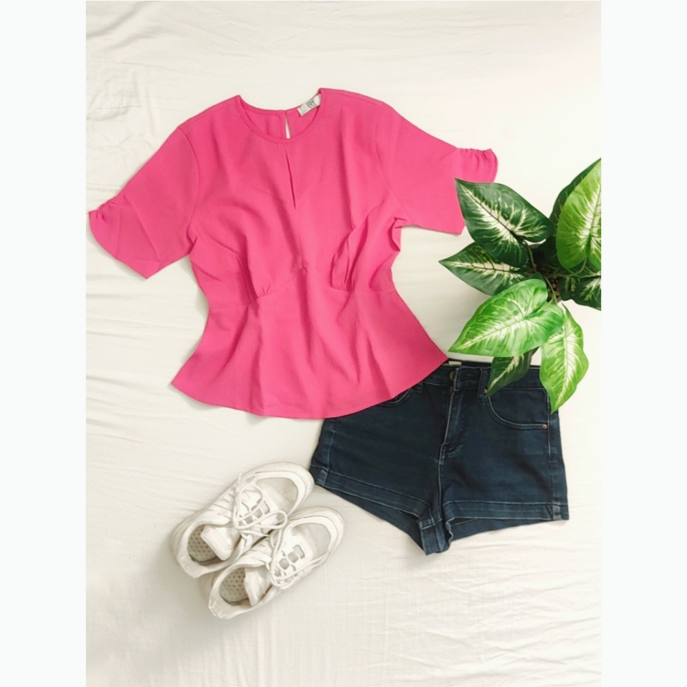 ONLY hot pink top